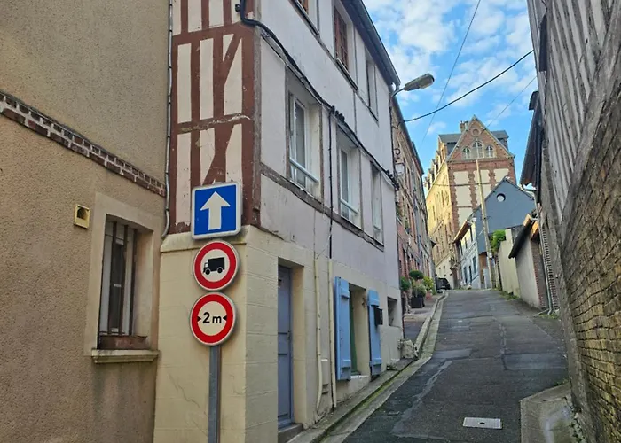Petit Duplex